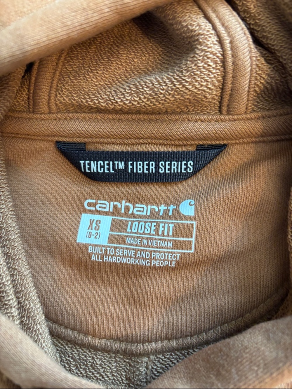 Carhartt Loose fit Caramel Brown Pullover Hoodie with Chest Logo - Picture 4 of 7